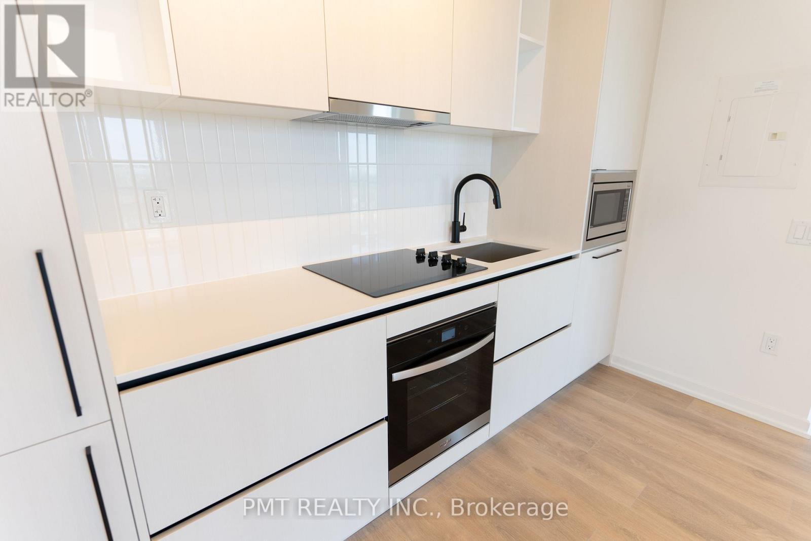 1405 - 1285 Dupont Street, Toronto, ON - Indoor Photo Showing Kitchen