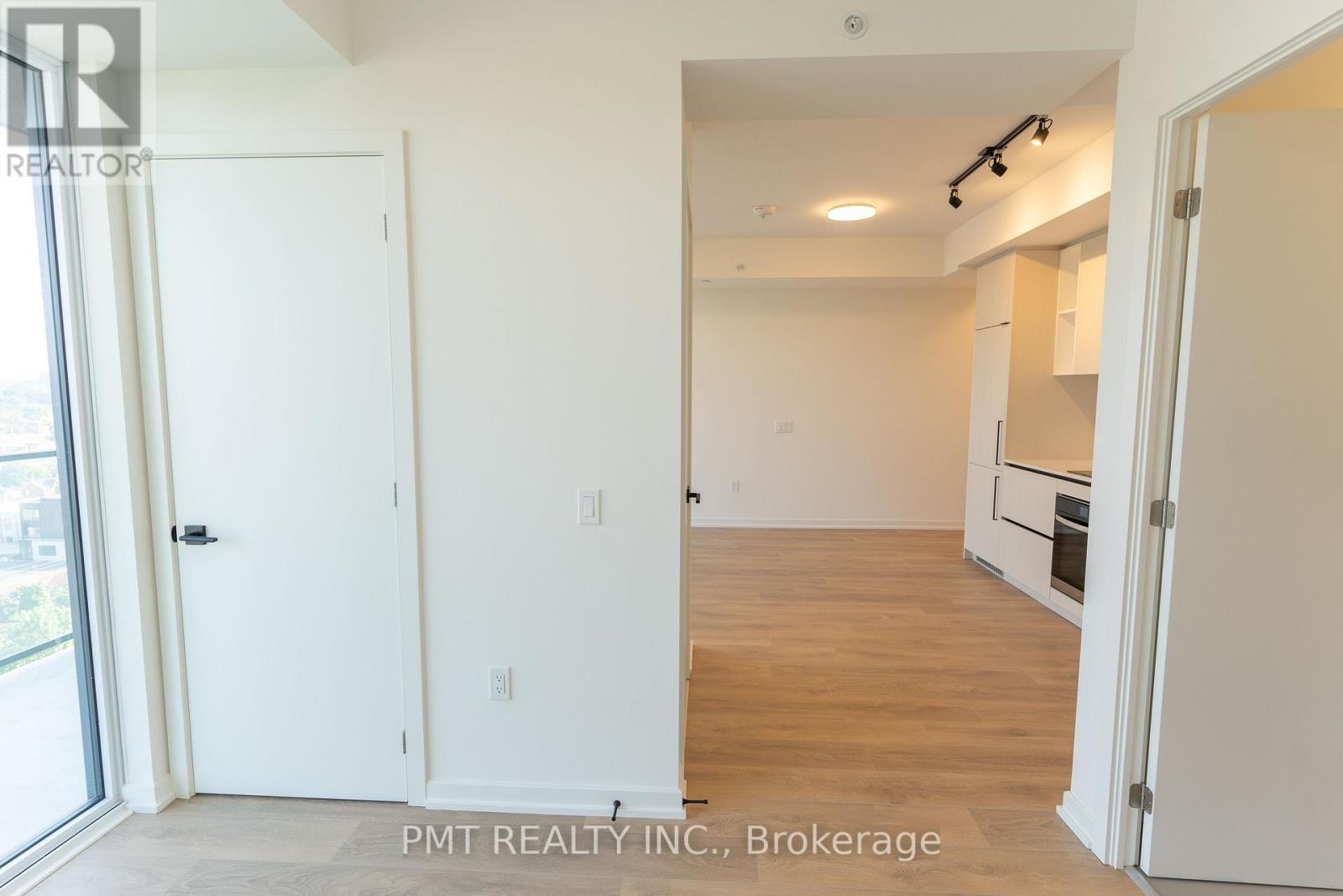 1405 - 1285 Dupont Street, Toronto, ON - Indoor Photo Showing Other Room