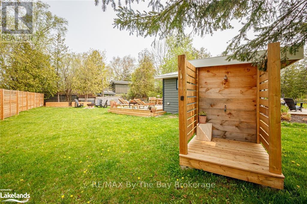 127 Glenlake Boulevard, Collingwood, ON - Outdoor With Deck Patio Veranda