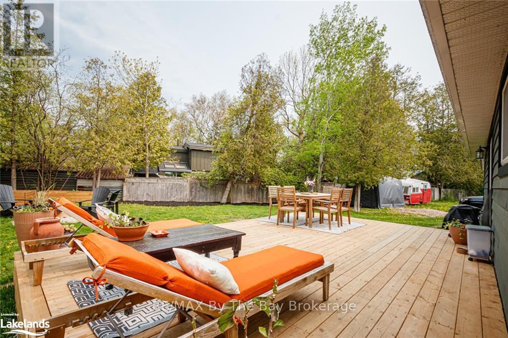 127 Glenlake Boulevard, Collingwood, ON - Outdoor With Deck Patio Veranda With Backyard
