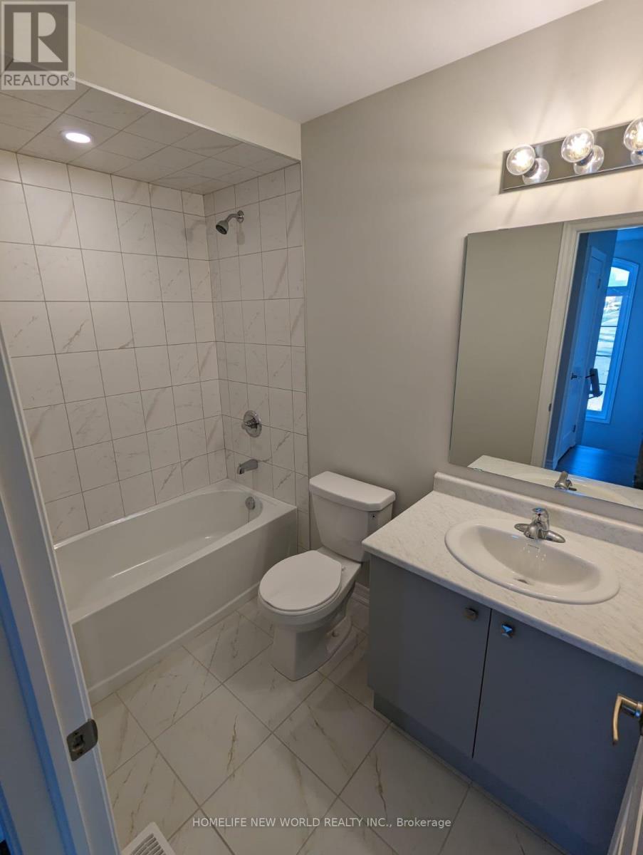 18 - 30 Mia Drive, Hamilton, ON - Indoor Photo Showing Bathroom