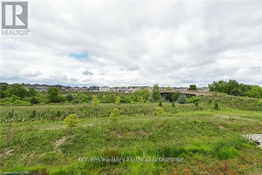 938 West Village Square, London North (North M), ON - Outdoor With View