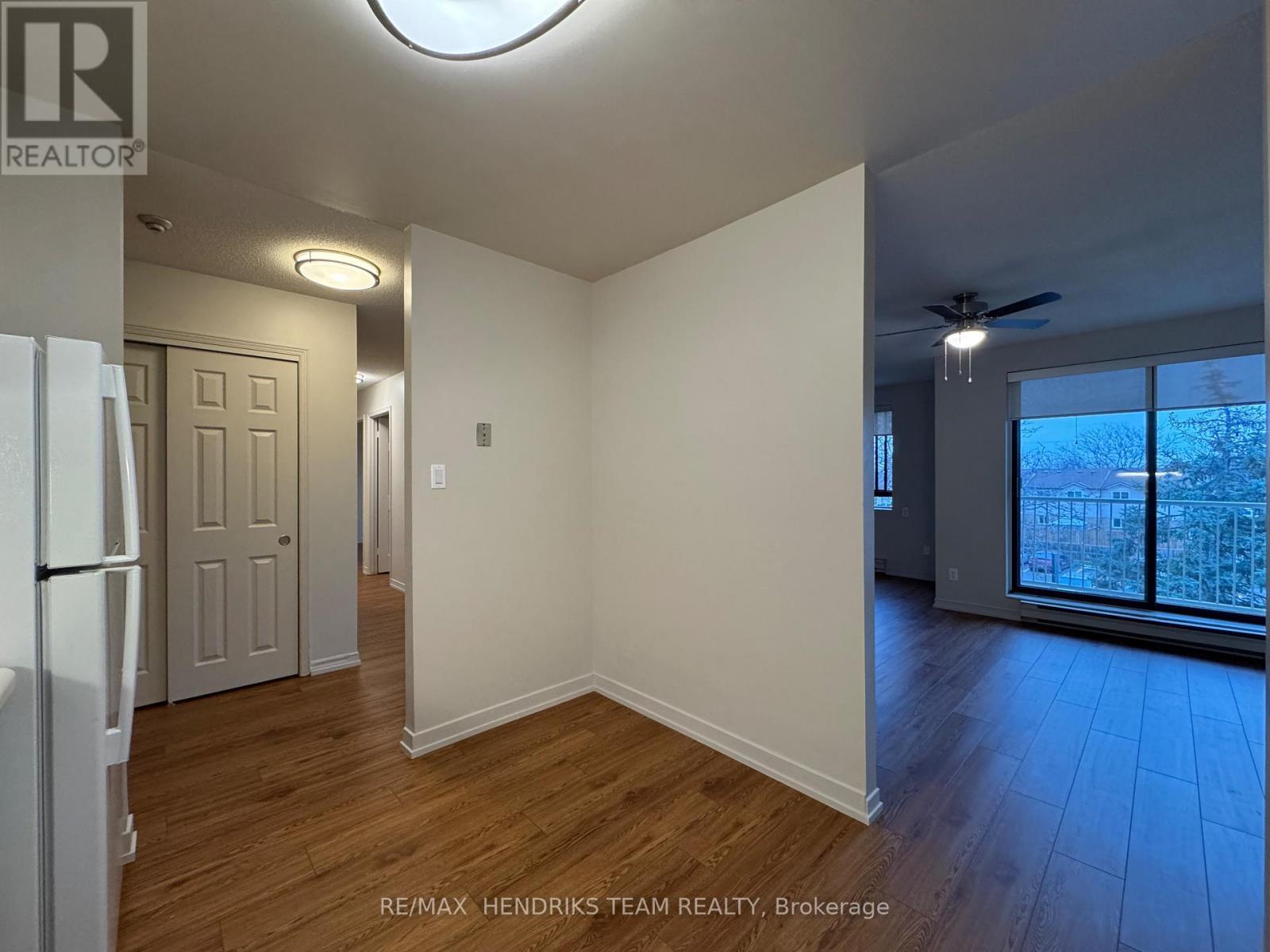 302 - 128 St Augustine Drive, St. Catharines (Secord Woods), ON - Indoor Photo Showing Other Room