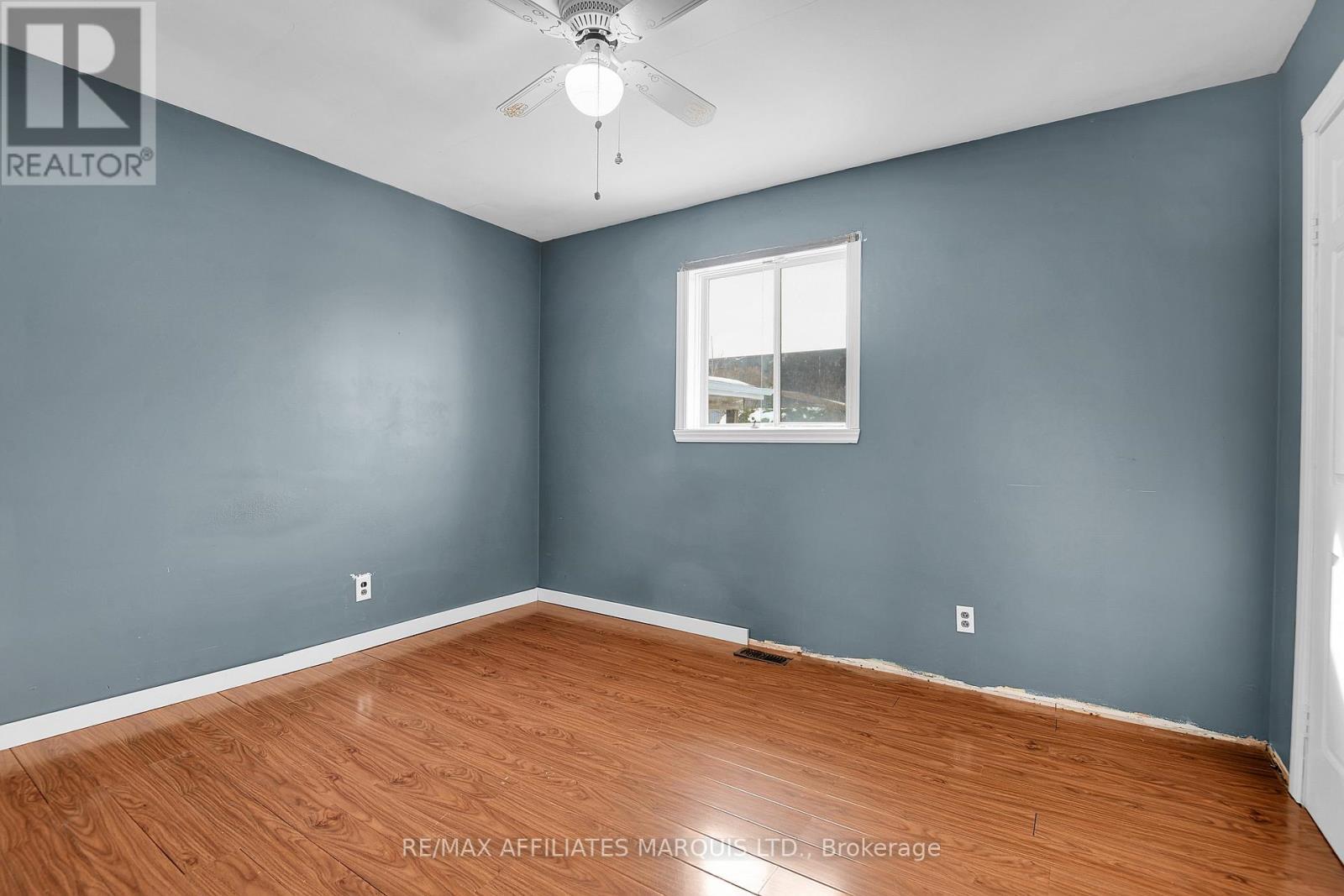 418 Dominion Street, North Glengarry, ON - Indoor Photo Showing Other Room