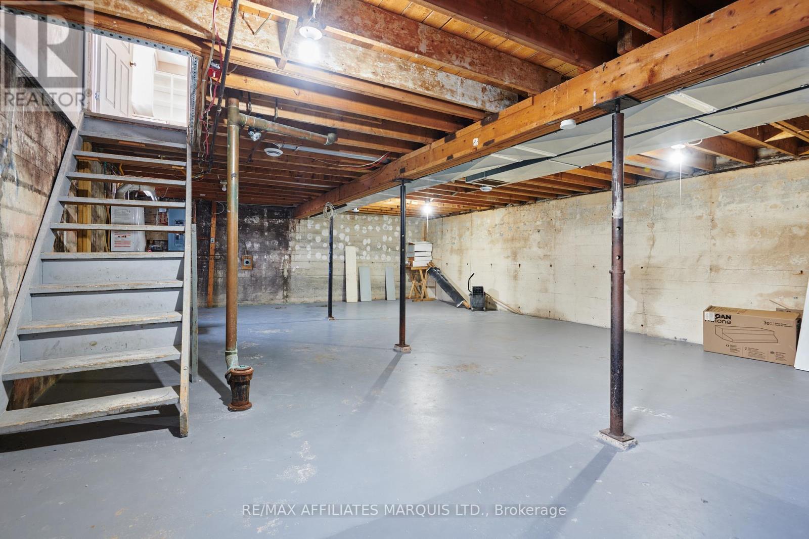 418 Dominion Street, North Glengarry, ON - Indoor Photo Showing Basement