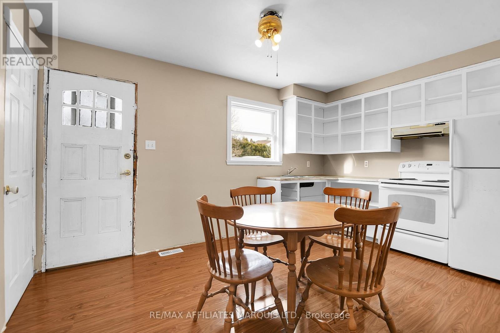 418 Dominion Street, North Glengarry, ON - Indoor