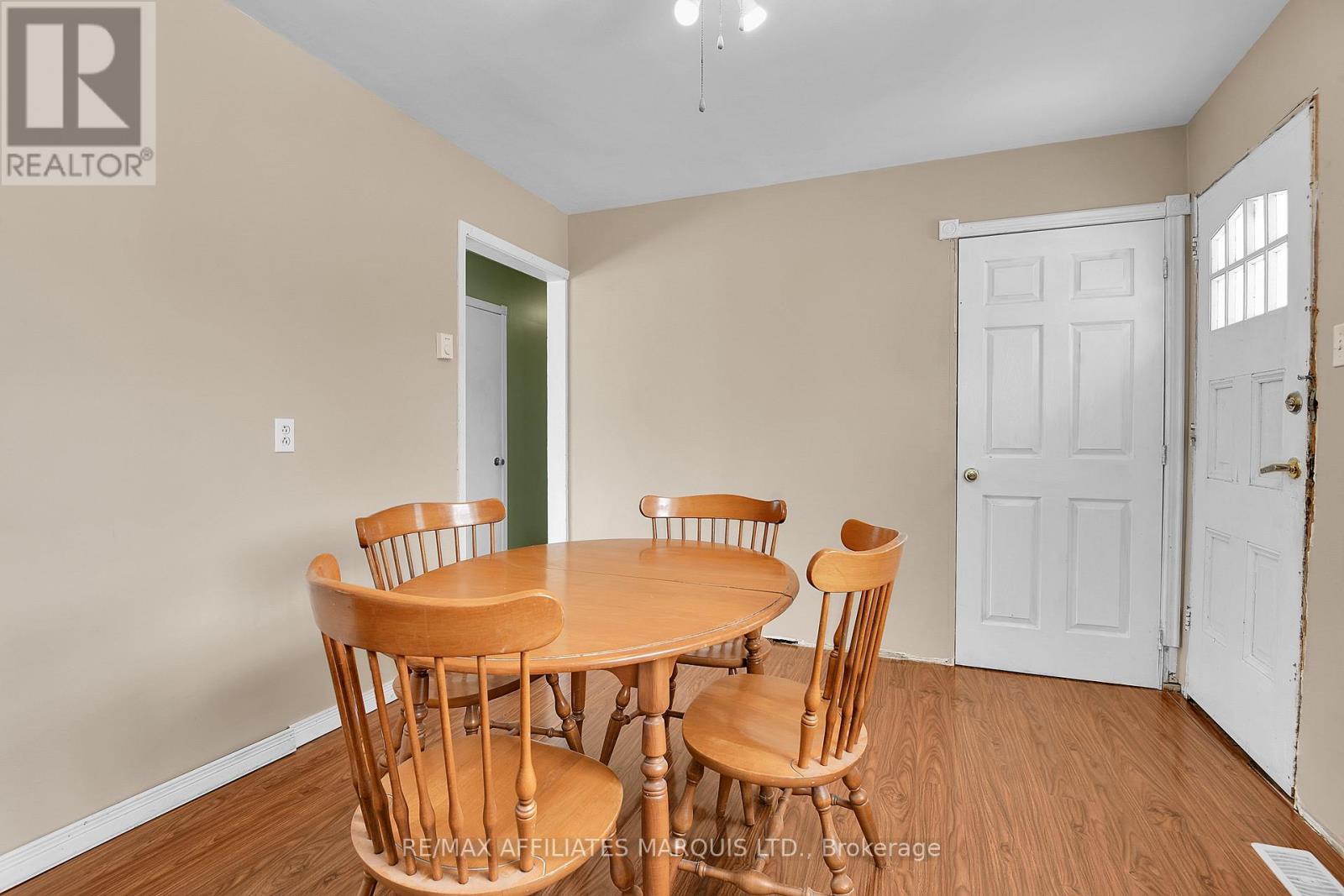 418 Dominion Street, North Glengarry, ON - Indoor Photo Showing Dining Room