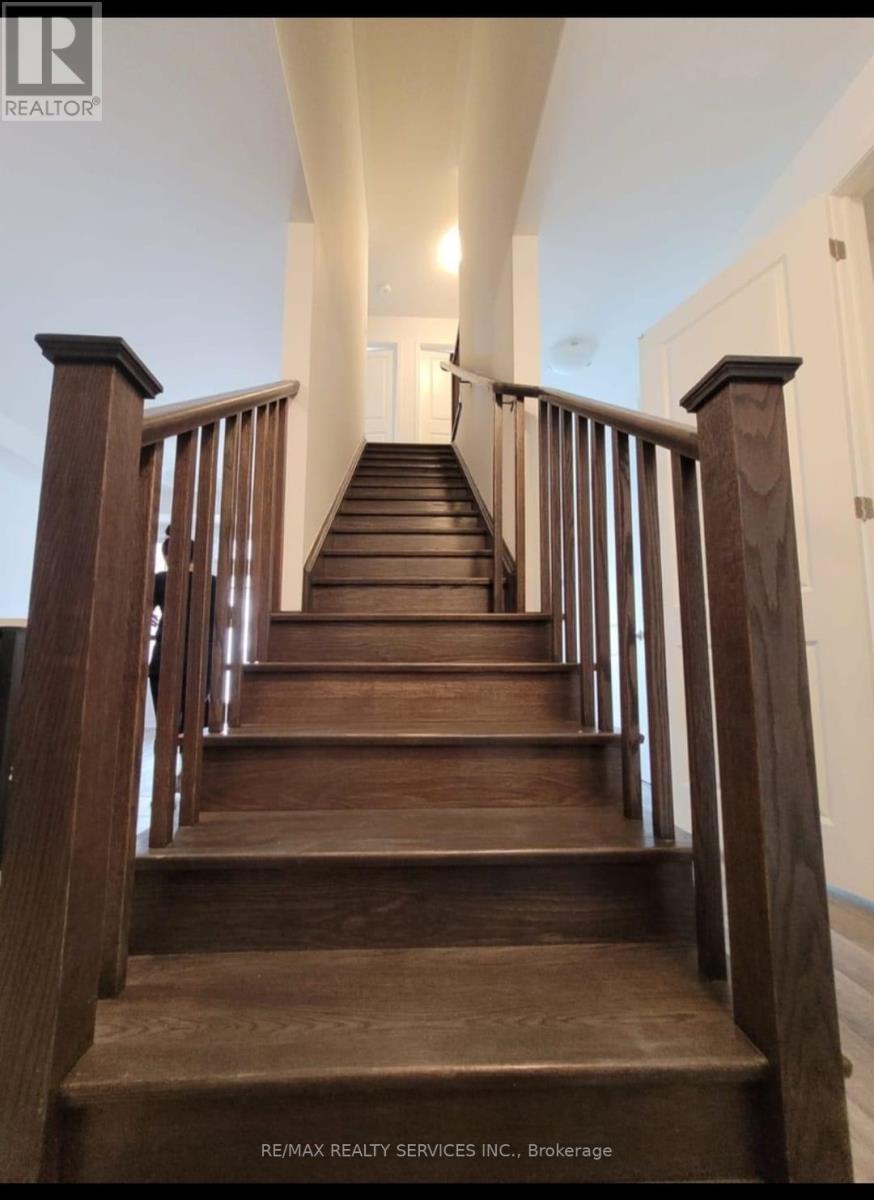 55 Melmar Street, Brampton, ON - Indoor Photo Showing Other Room