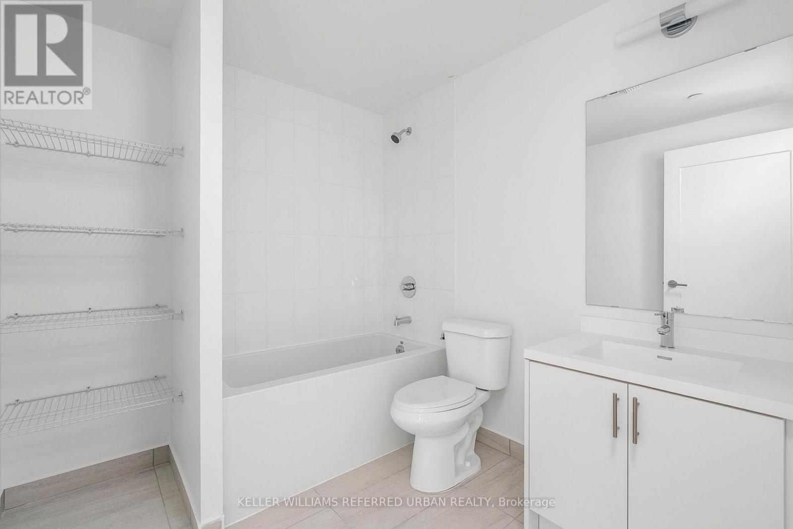 511 - 412 Silver Maple Road, Oakville, ON - Indoor Photo Showing Bathroom