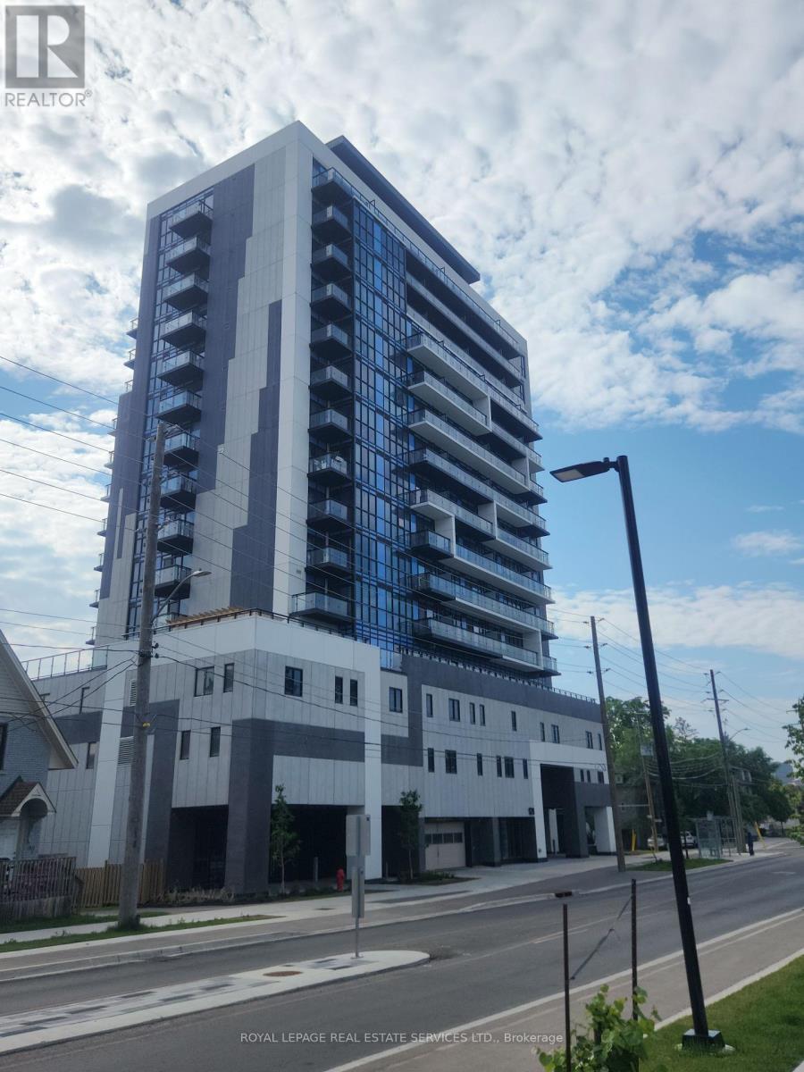 1510 - 128 King Street N, Waterloo, ON - Outdoor With Facade