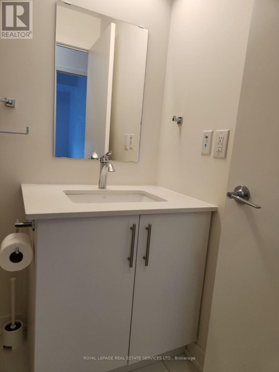 1510 - 128 King Street N, Waterloo, ON - Indoor Photo Showing Bathroom