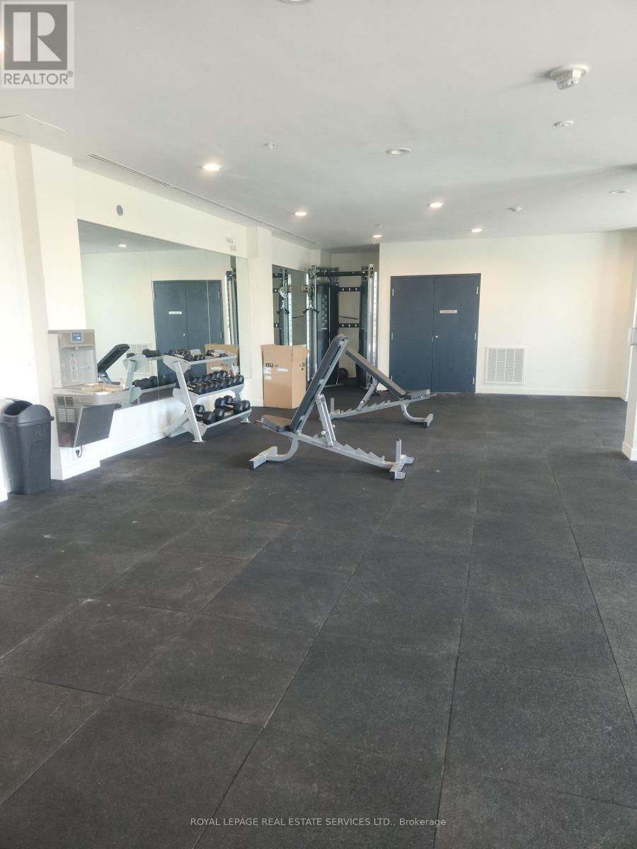 1510 - 128 King Street N, Waterloo, ON - Indoor Photo Showing Gym Room