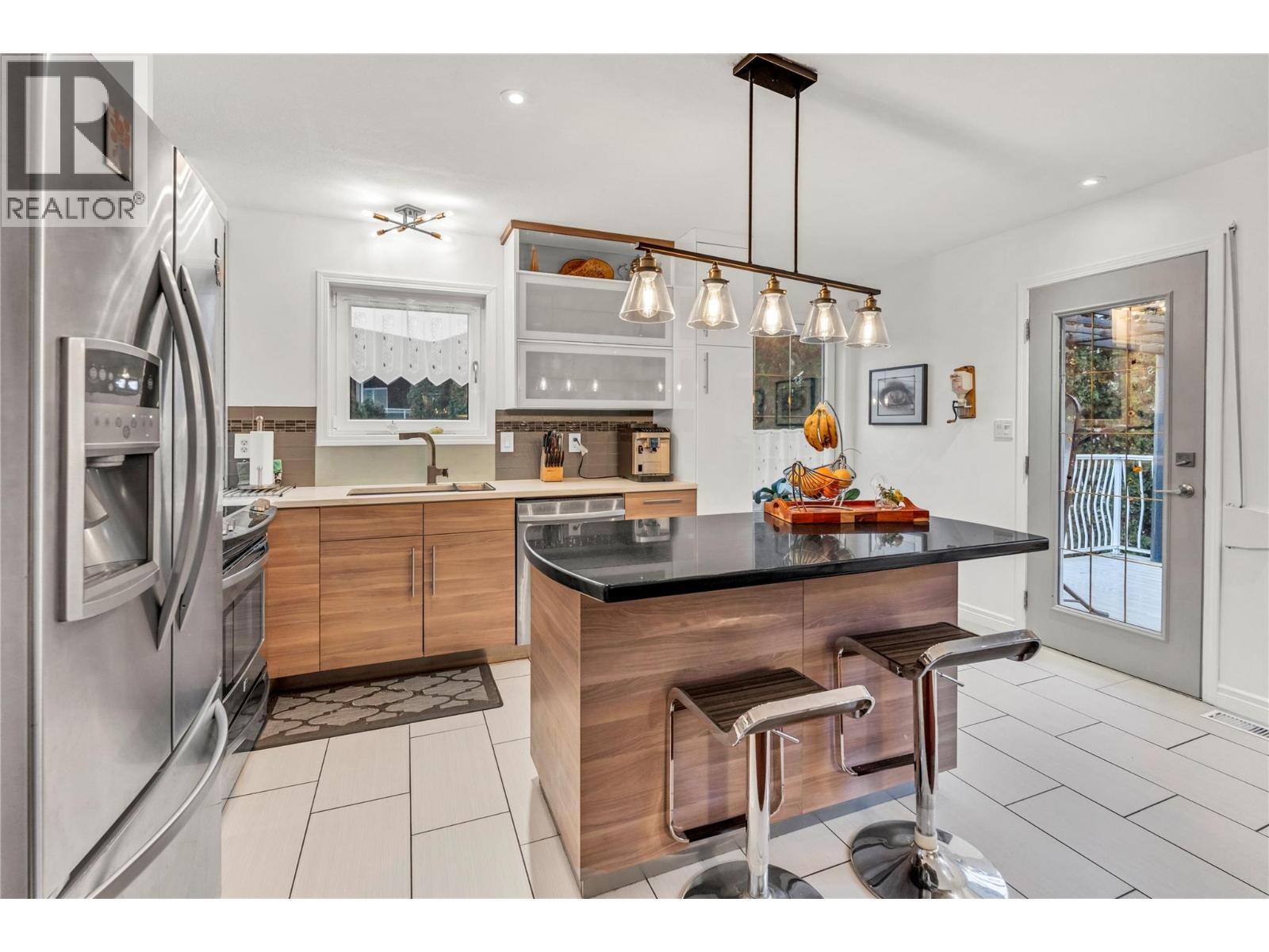 156 Stevens Court, Penticton, BC - Indoor