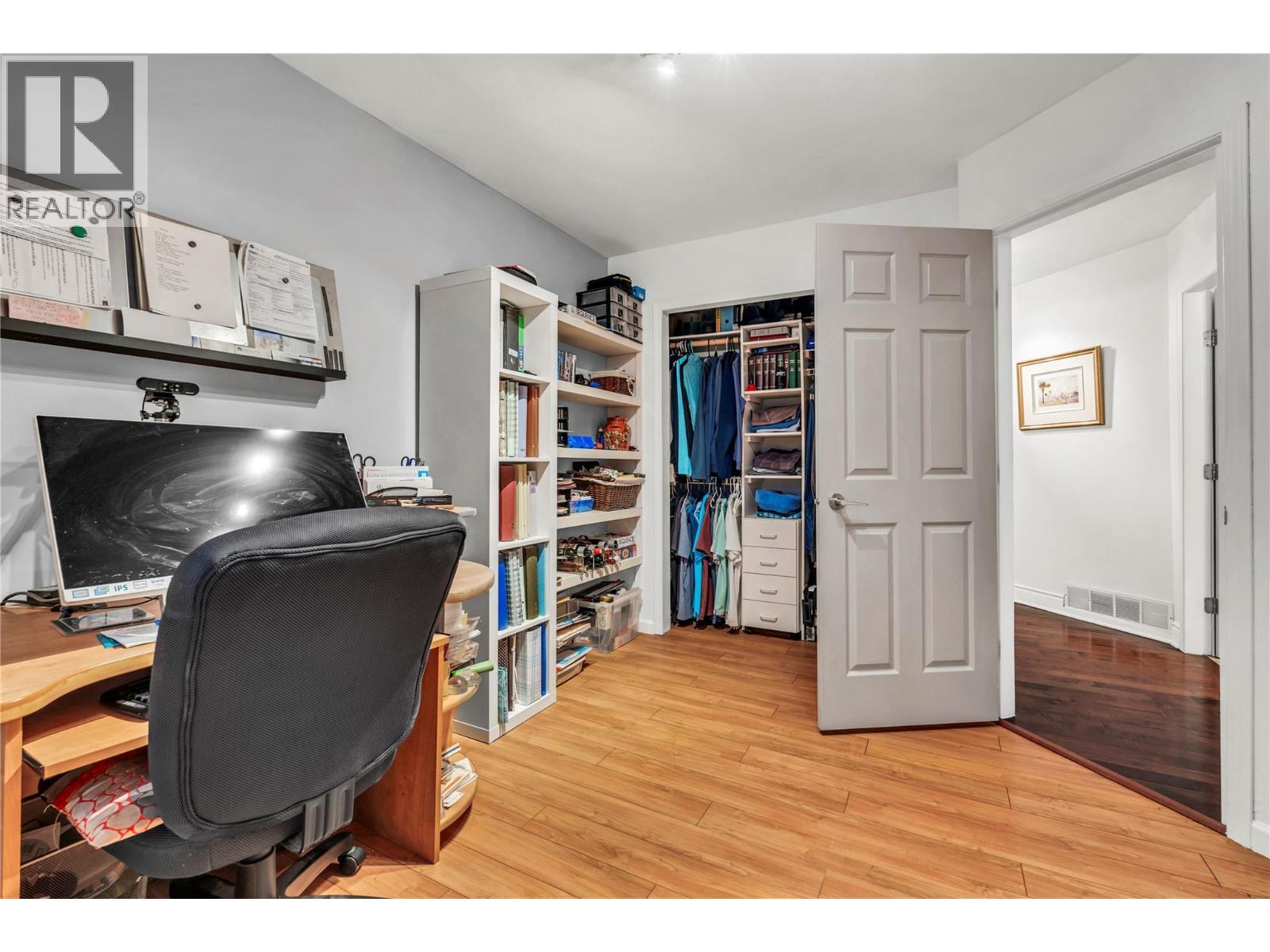 156 Stevens Court, Penticton, BC - Indoor Photo Showing Office