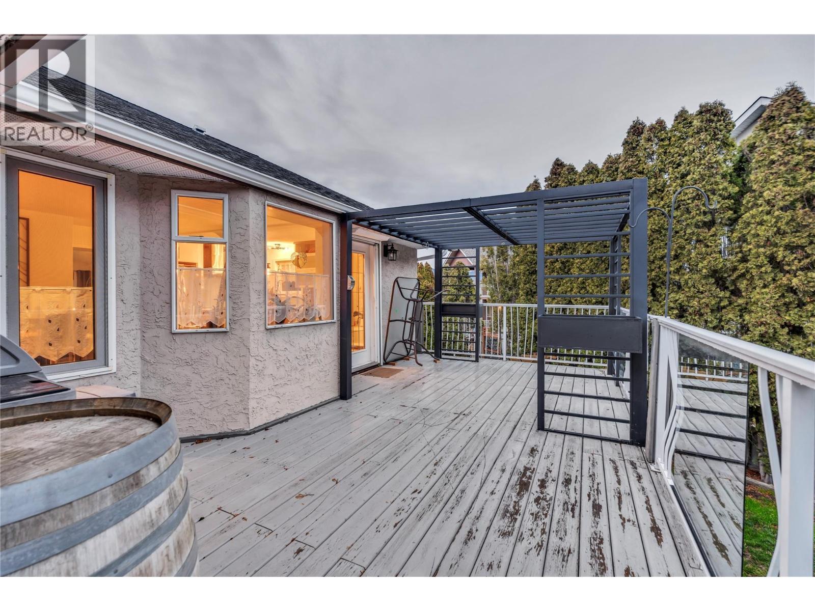 156 Stevens Court, Penticton, BC - Outdoor With Deck Patio Veranda With Exterior