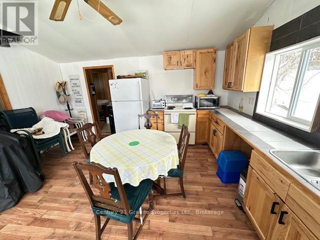 9 Martha Drive, Mckellar, ON - Indoor Photo Showing Other Room