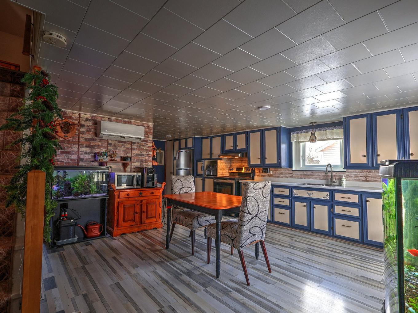 Dining room - 348 4E Avenue, Saint-Paul-De-Montminy, QC - Indoor Photo Showing Other Room