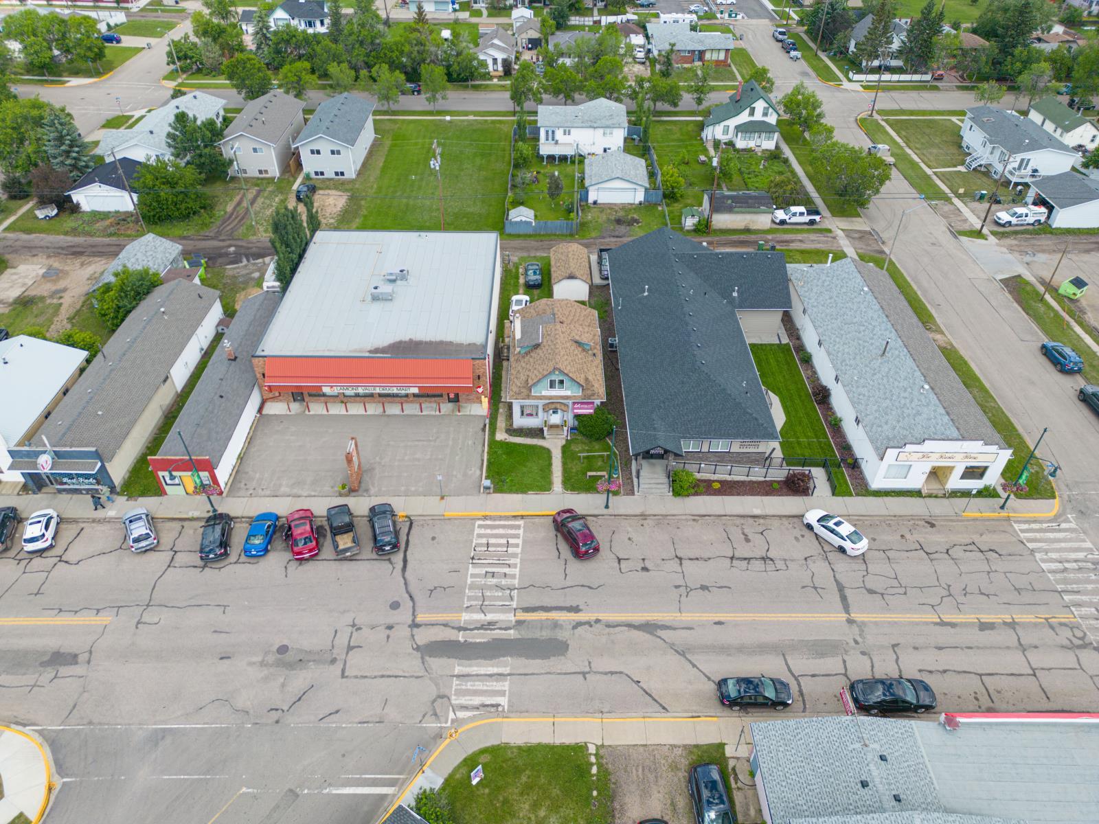 5028 50 Avenue, Lamont, AB