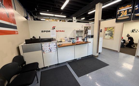 11847 Wayne Gretzky Drive Northwest, Edmonton, AB