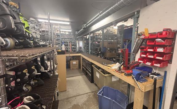 11847 Wayne Gretzky Drive Northwest, Edmonton, AB