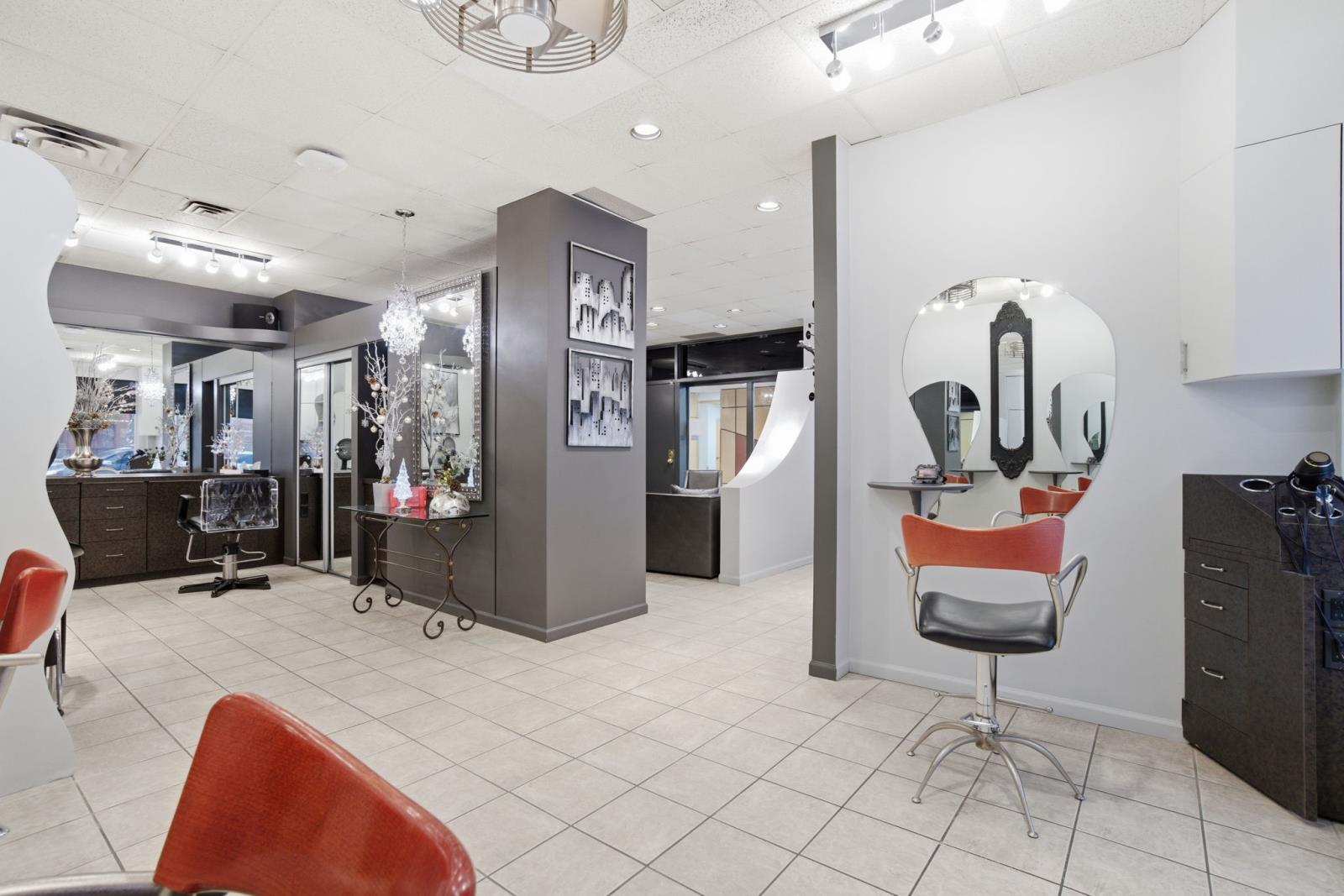 11510 100 Ave Nw, Edmonton, AB