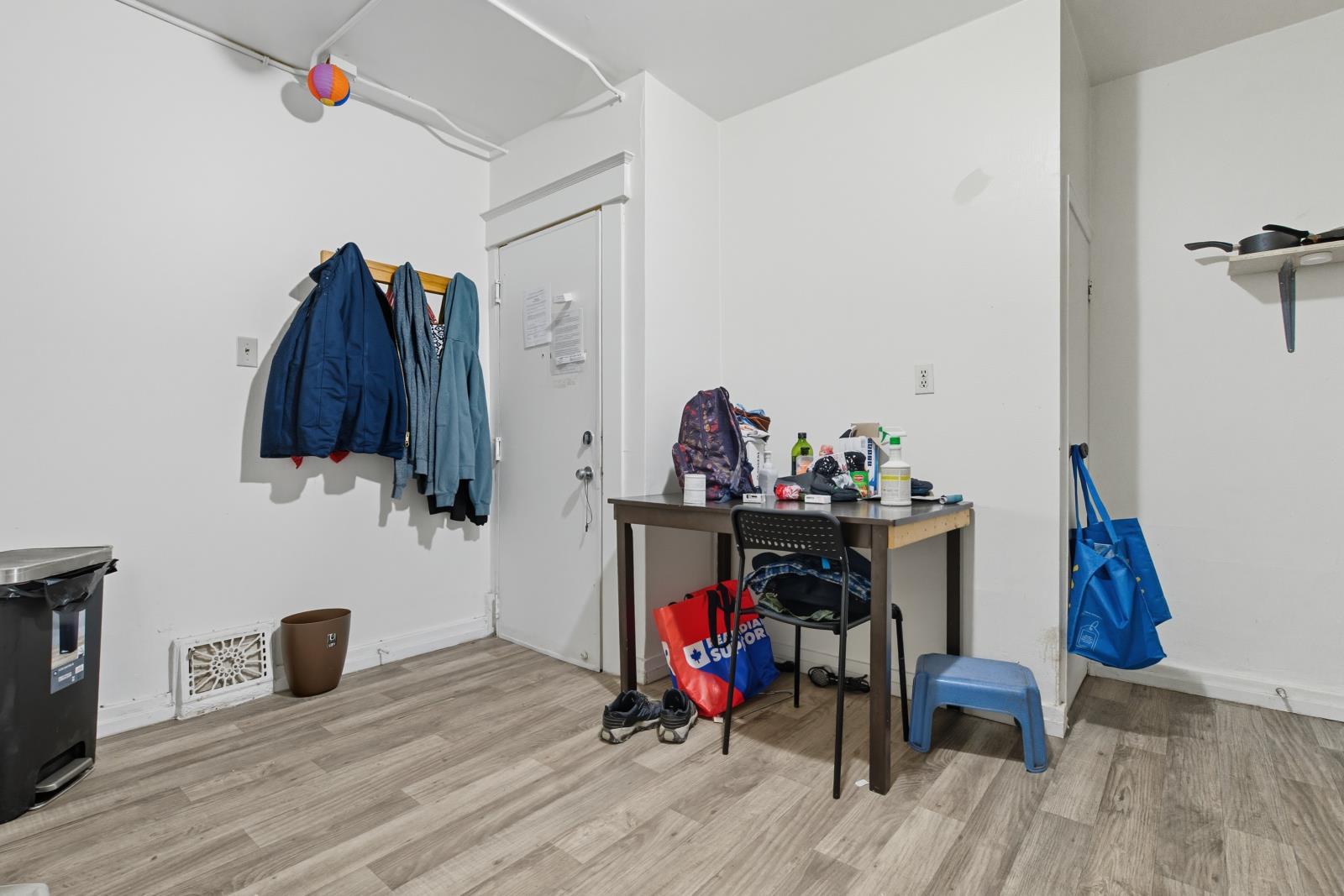 9519 103 Avenue, Edmonton, AB - Indoor