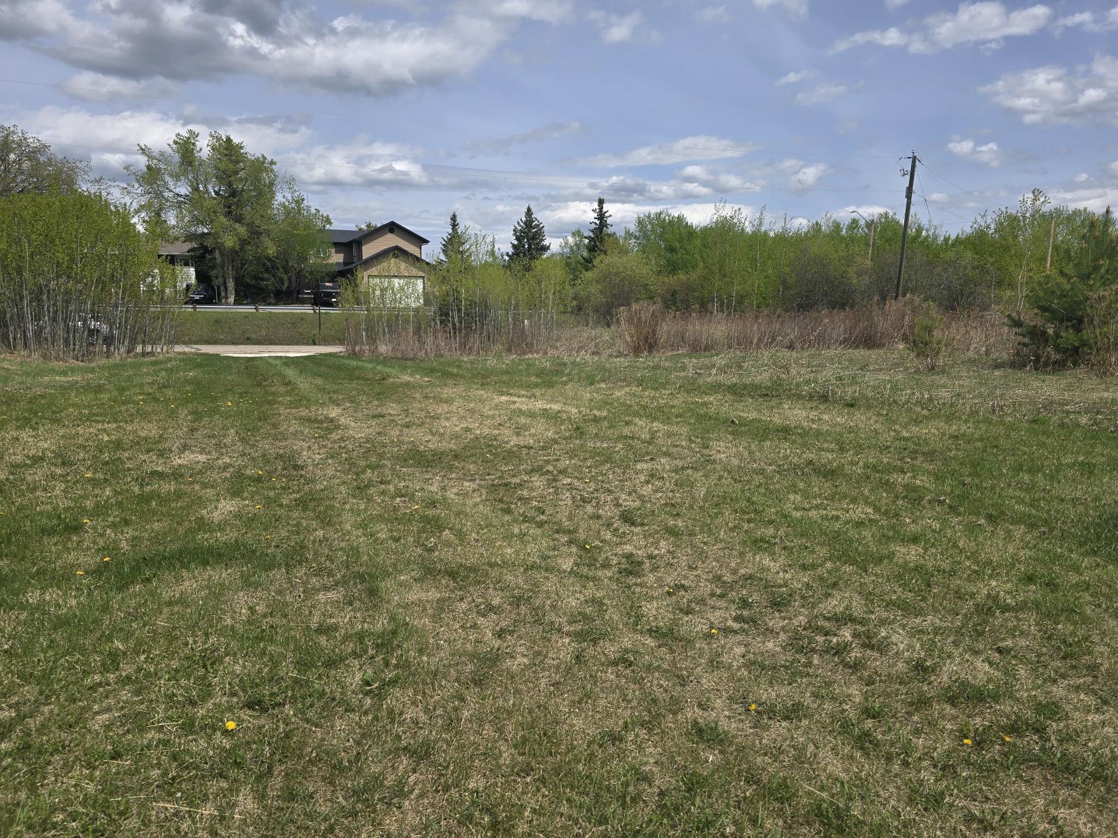 488 Lakeside Drive, Parkland County, AB