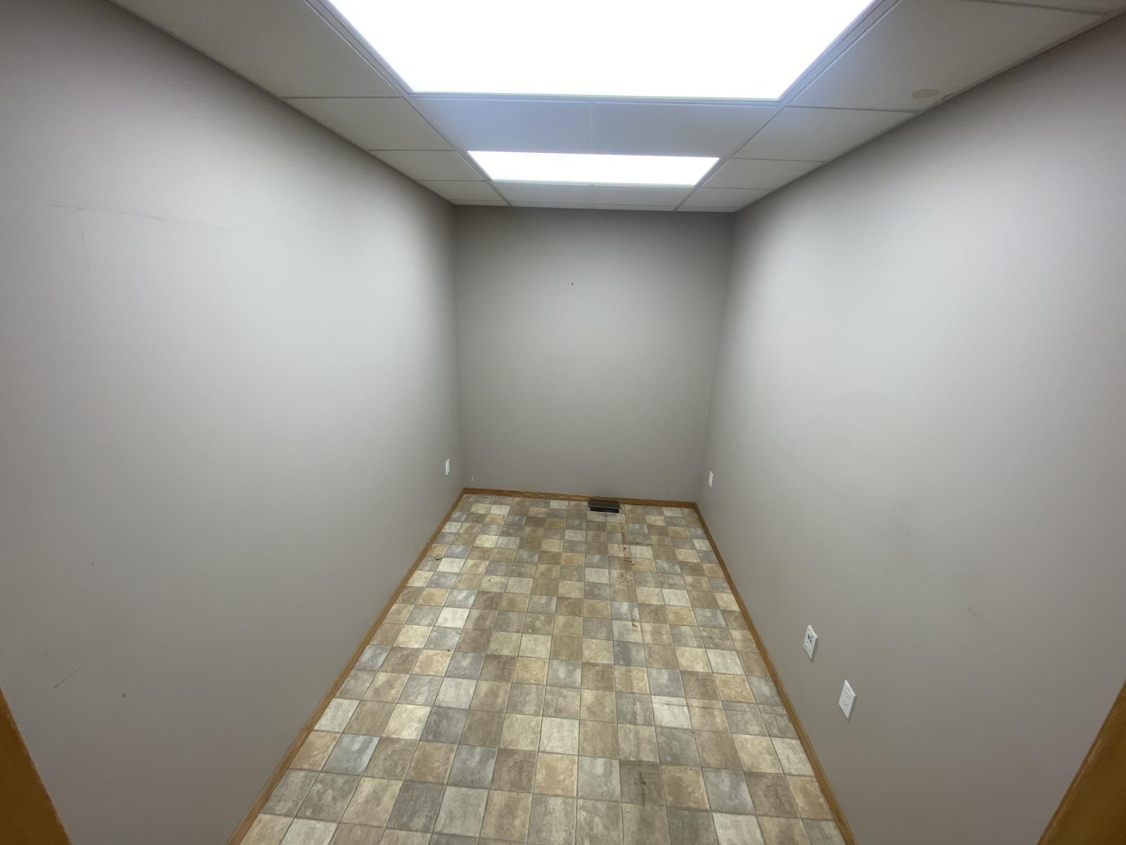 4918 50 Avenue, Vegreville, AB