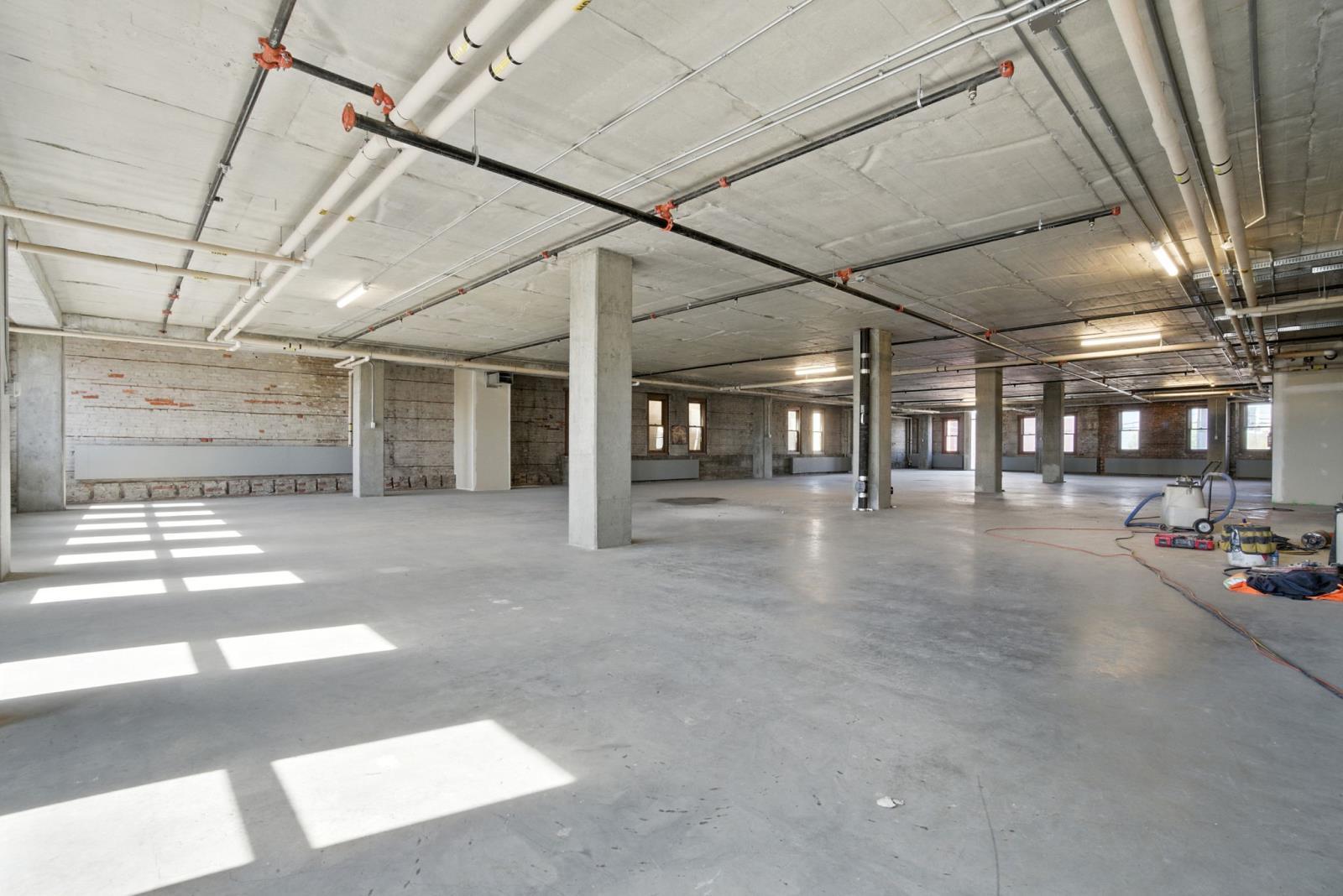 9666 Jasper Avenue, Edmonton, AB