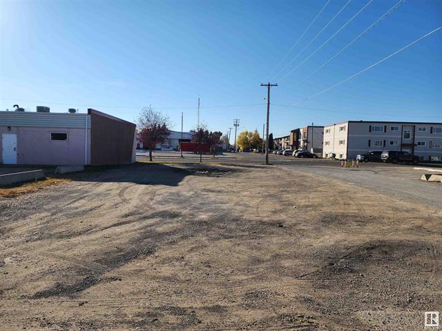 5212 52 Avenue, Drayton Valley, AB