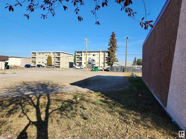 5212 52 Avenue, Drayton Valley, AB