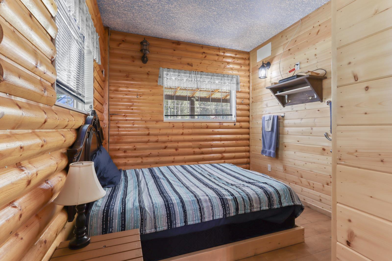 4836 53 Ave, Cynthia, AB