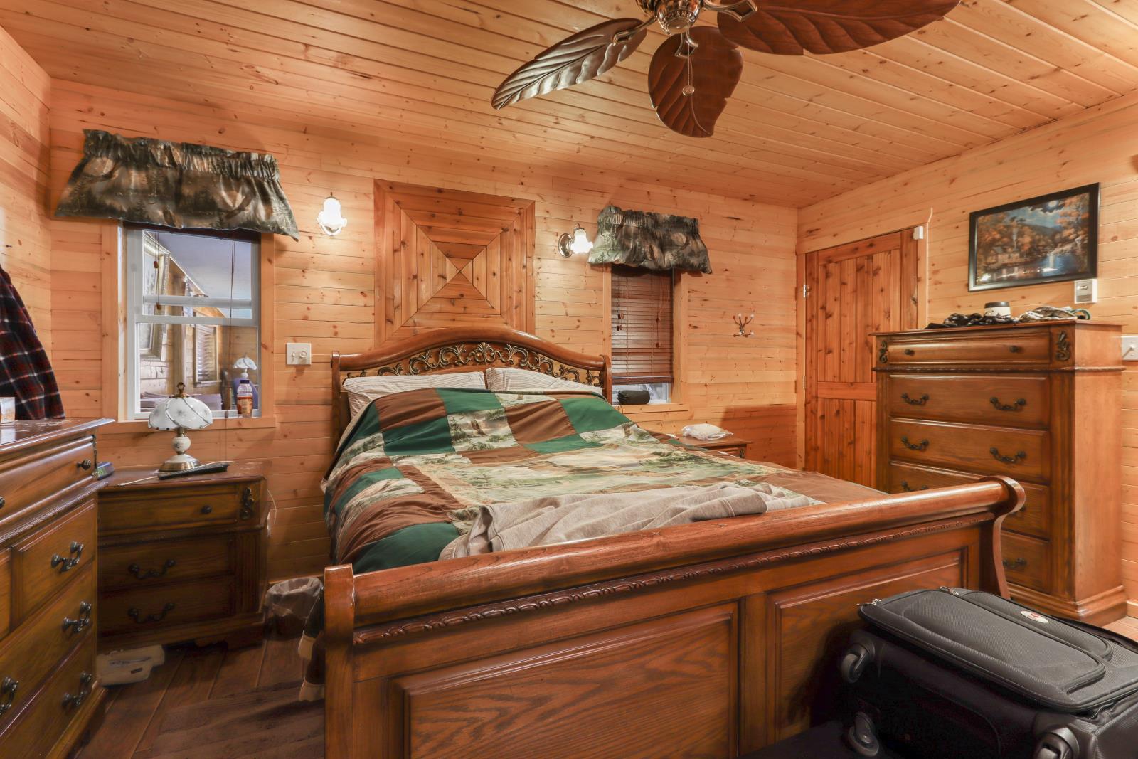 4836 53 Ave, Cynthia, AB