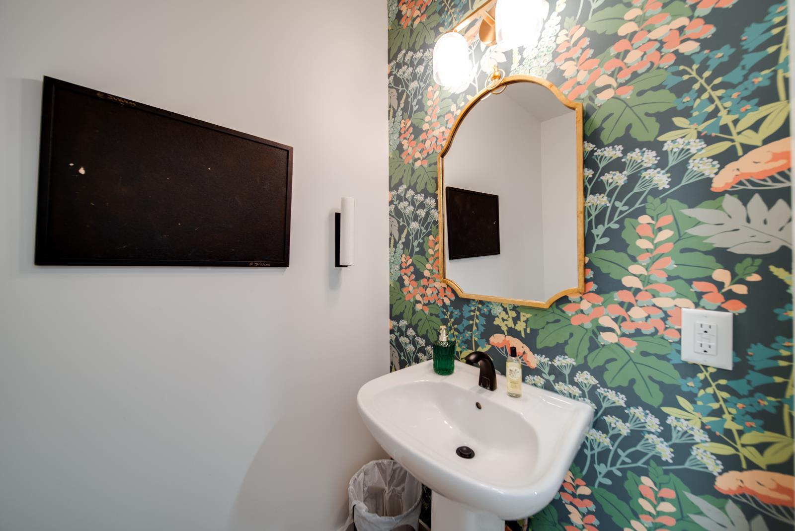 6958 76 Avenue, Edmonton, AB