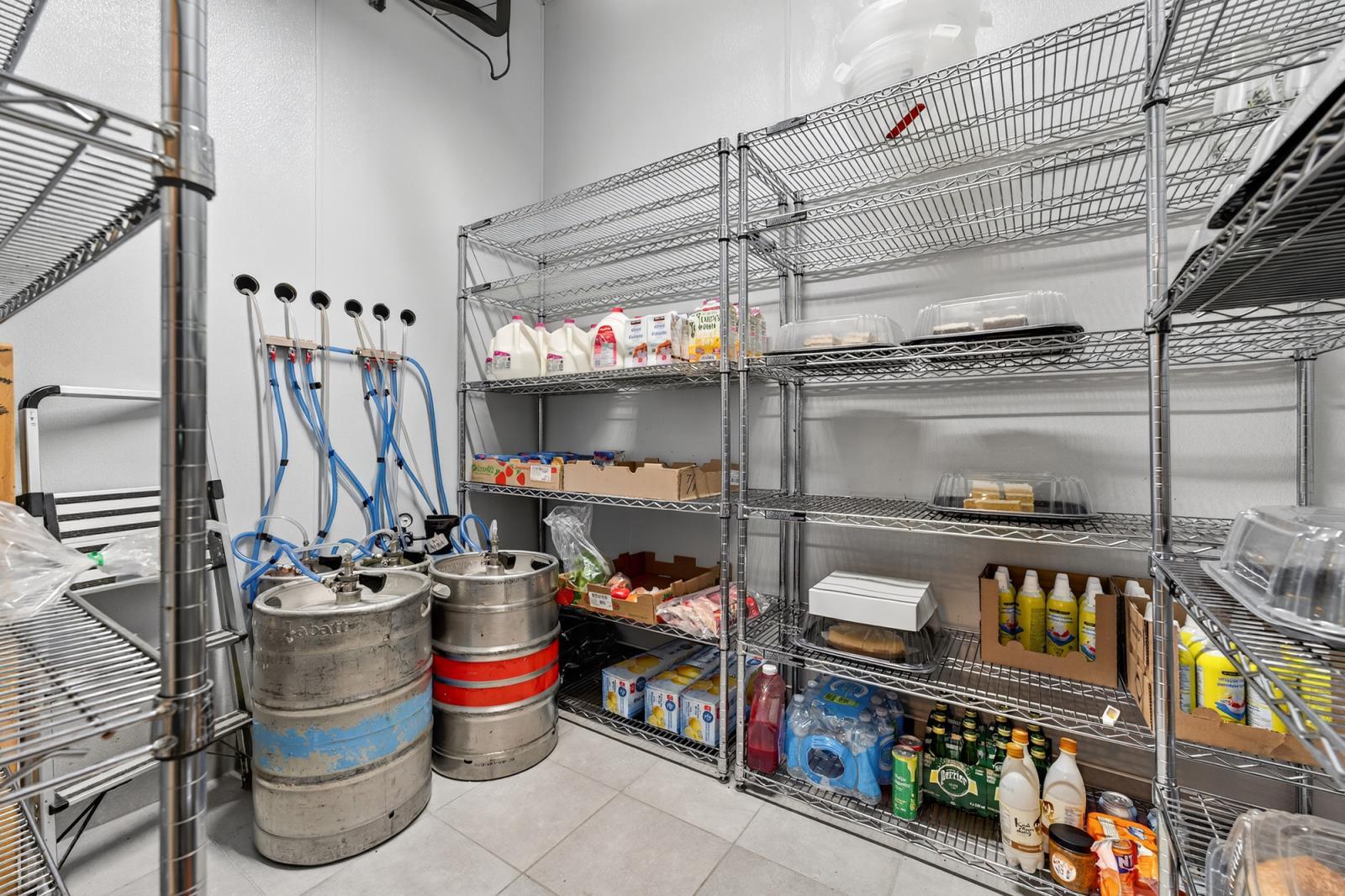 8278 175 St Nw, Edmonton, AB