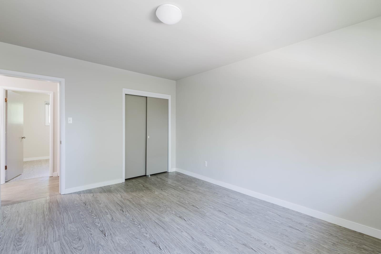8504 98 Street, Edmonton, AB - Indoor Photo Showing Other Room