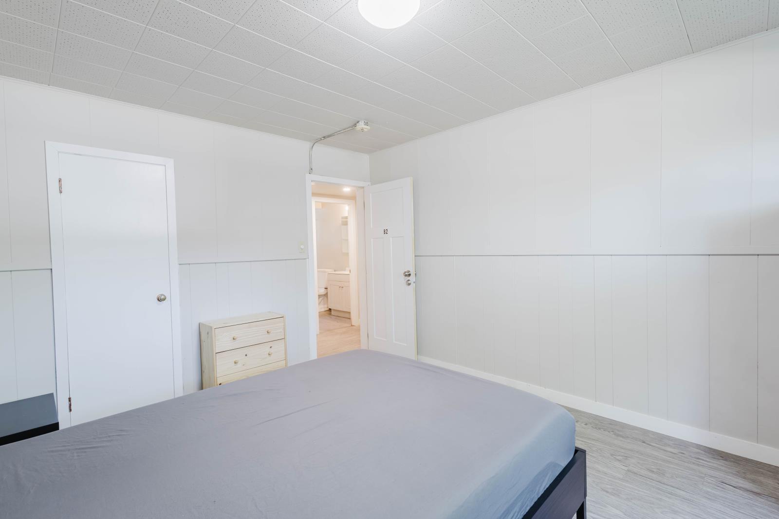 8504 98 Street, Edmonton, AB - Indoor Photo Showing Bedroom