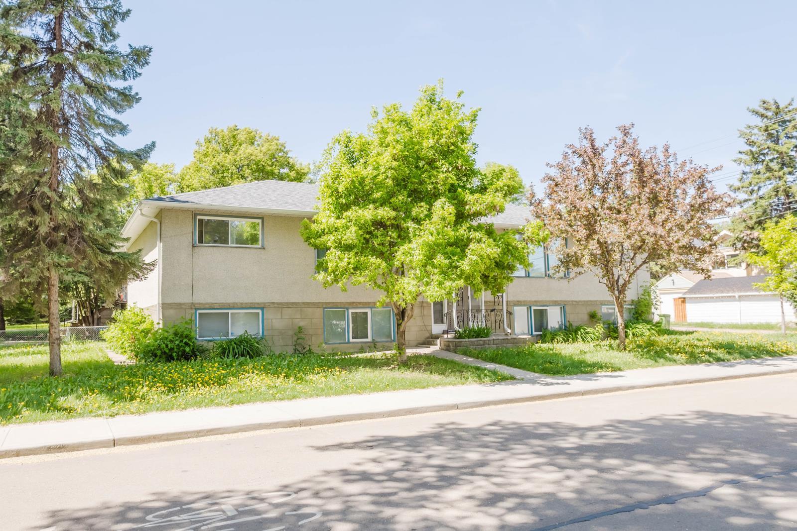 8504 98 Street, Edmonton, AB - Outdoor With Facade