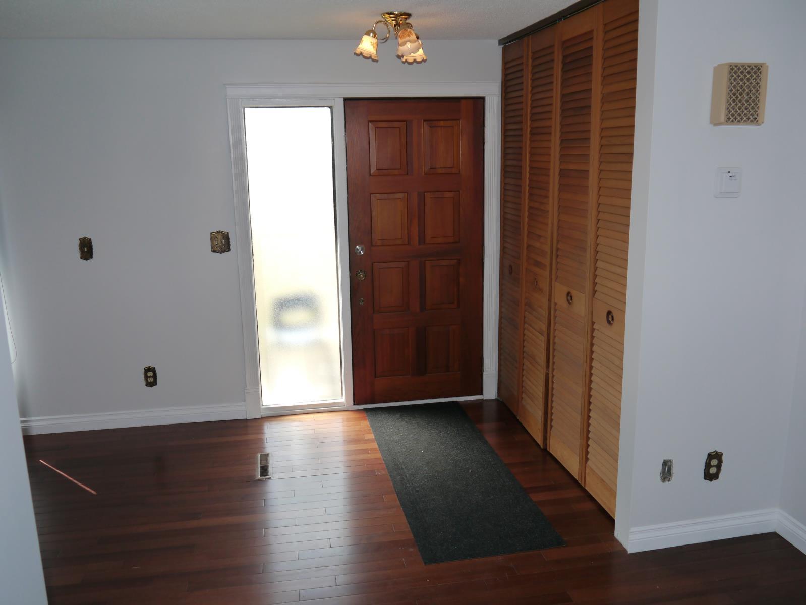 4907 47Th Avenue, Stony Plain, AB