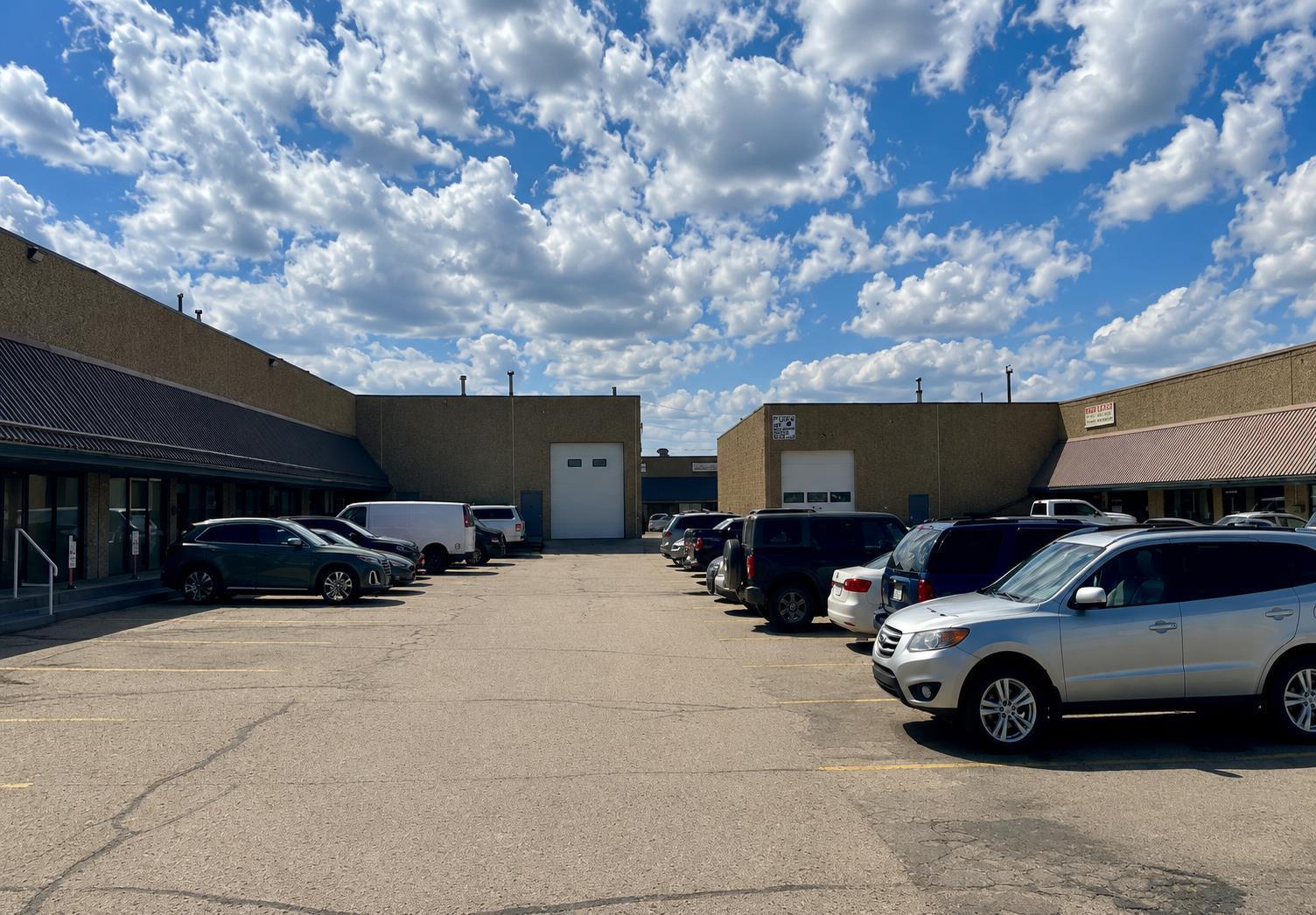 12817 52 Street, Edmonton, AB