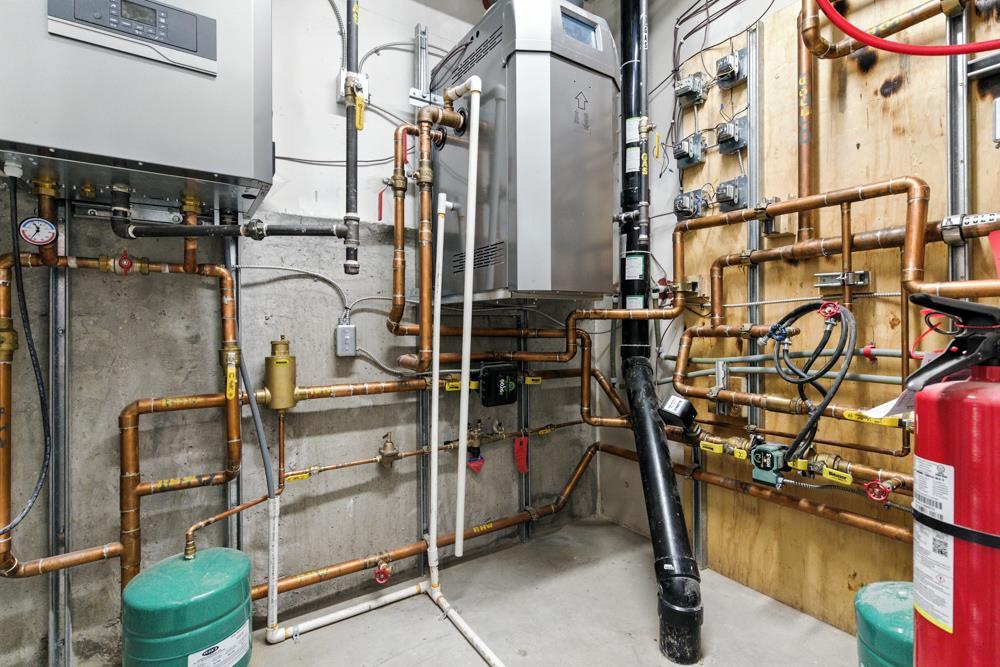 9517 103 Ave Nw, Edmonton, AB - Indoor Photo Showing Basement