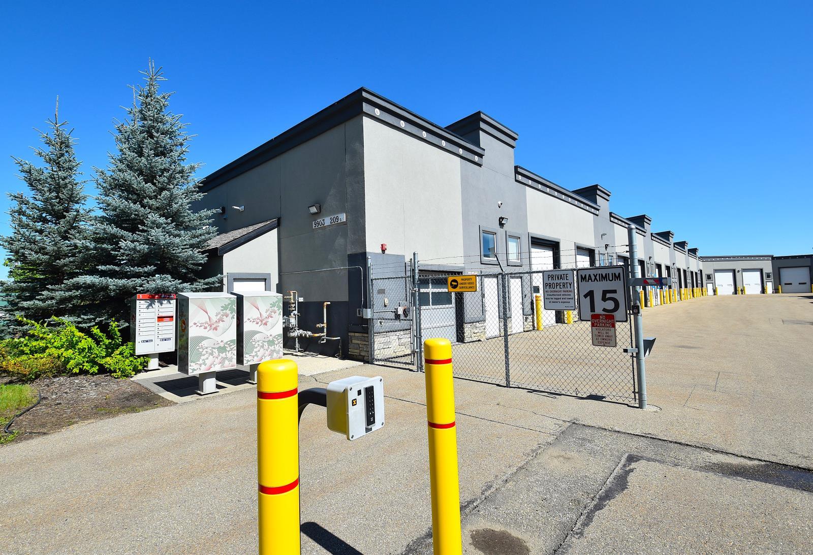 9903 209 Street Nw, Edmonton, AB