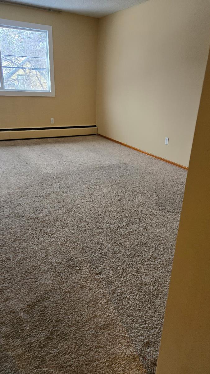 10310 100 Avenue, Fort Saskatchewan, AB - Indoor Photo Showing Other Room