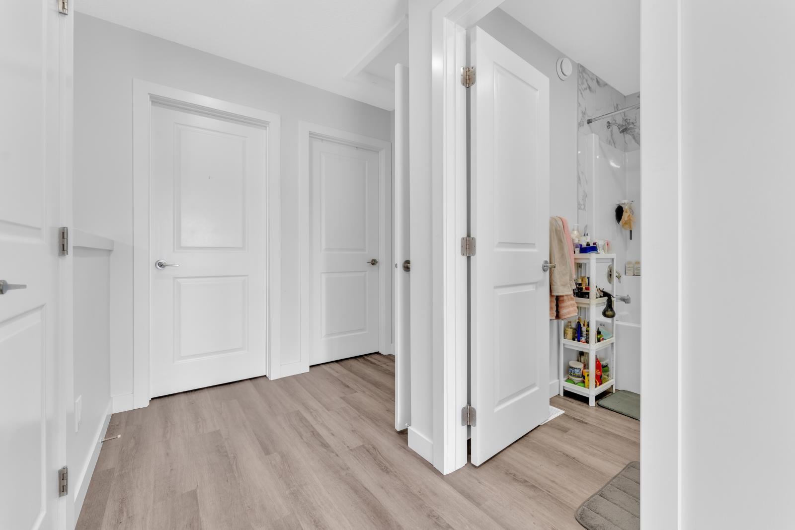 7903 122 Avenue, Edmonton, AB - Indoor Photo Showing Other Room