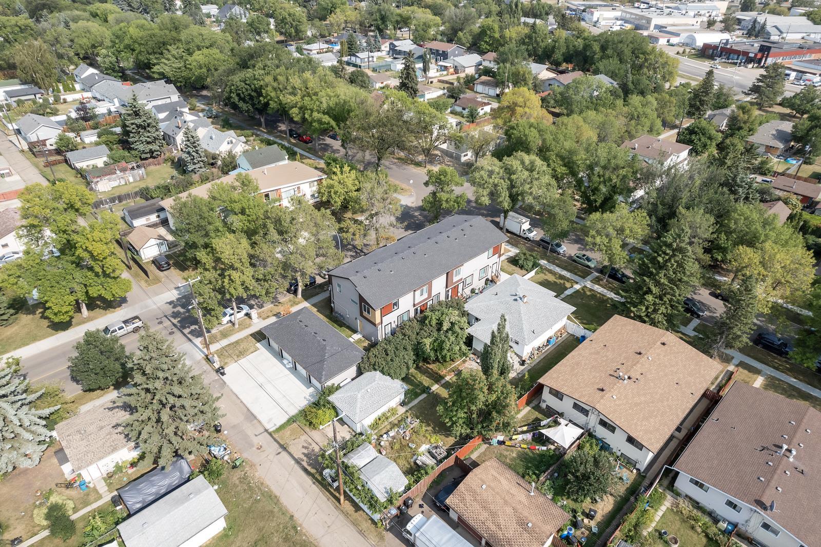 7903 122 Avenue, Edmonton, AB - Outdoor With View