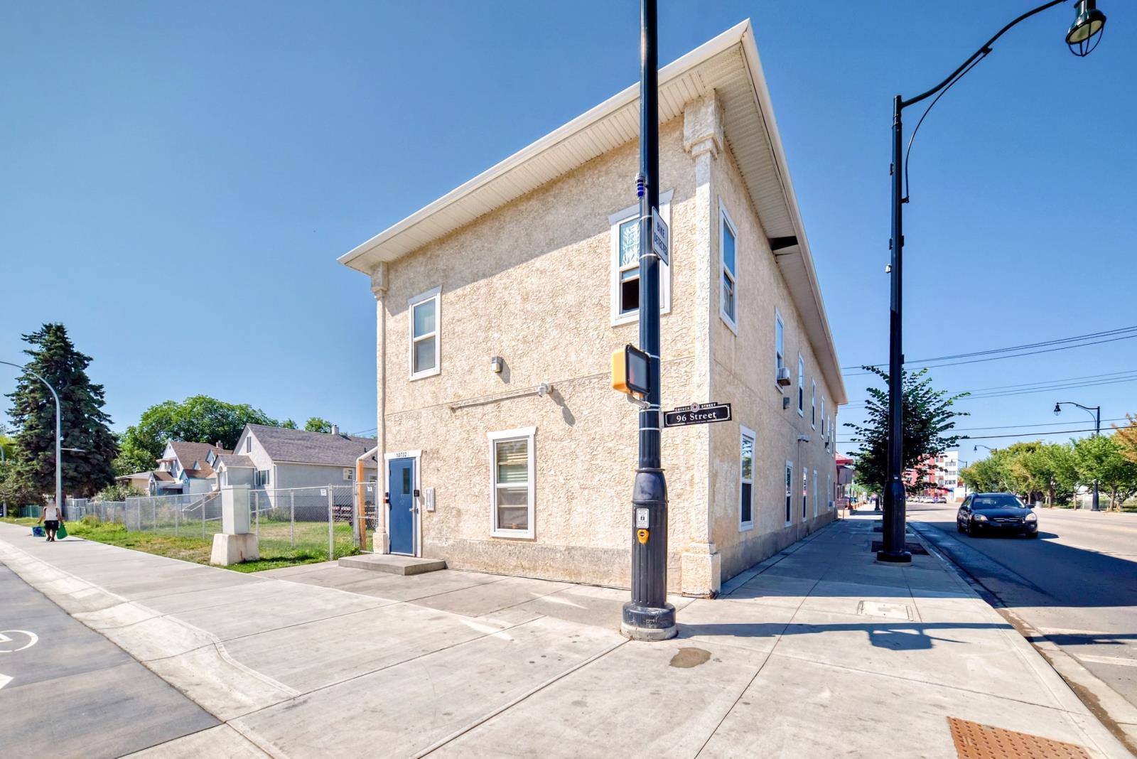 10732 96 Street, Edmonton, AB - Outdoor