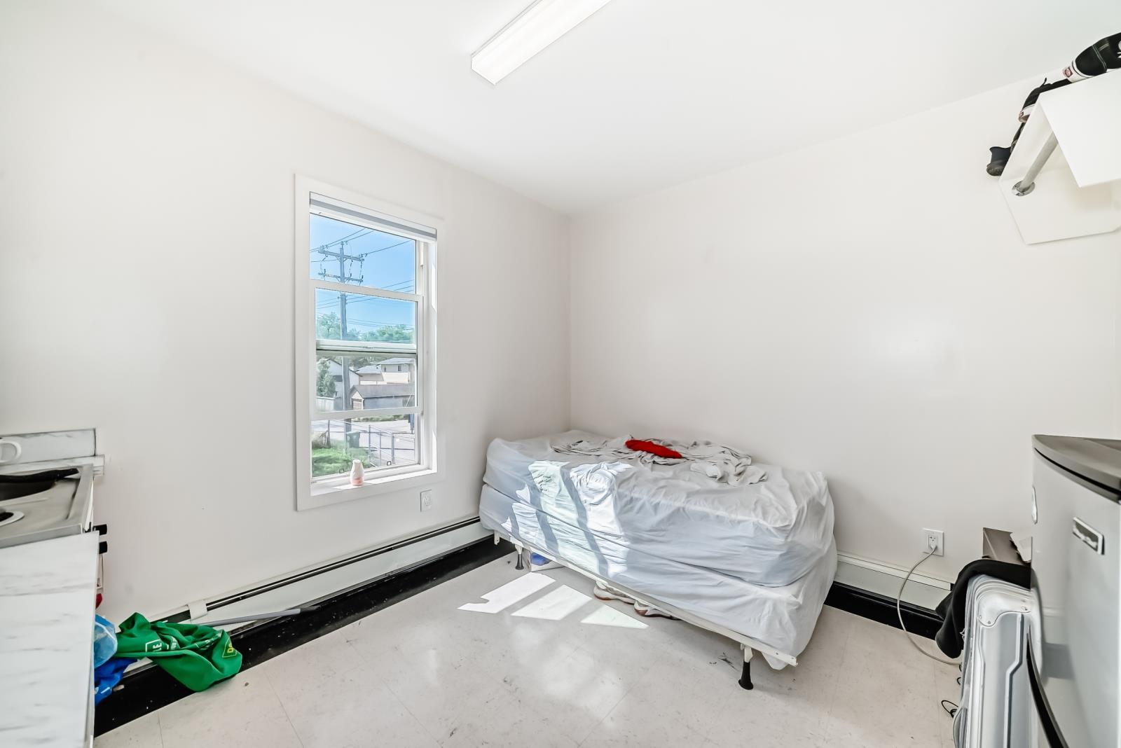 10732 96 Street, Edmonton, AB - Indoor