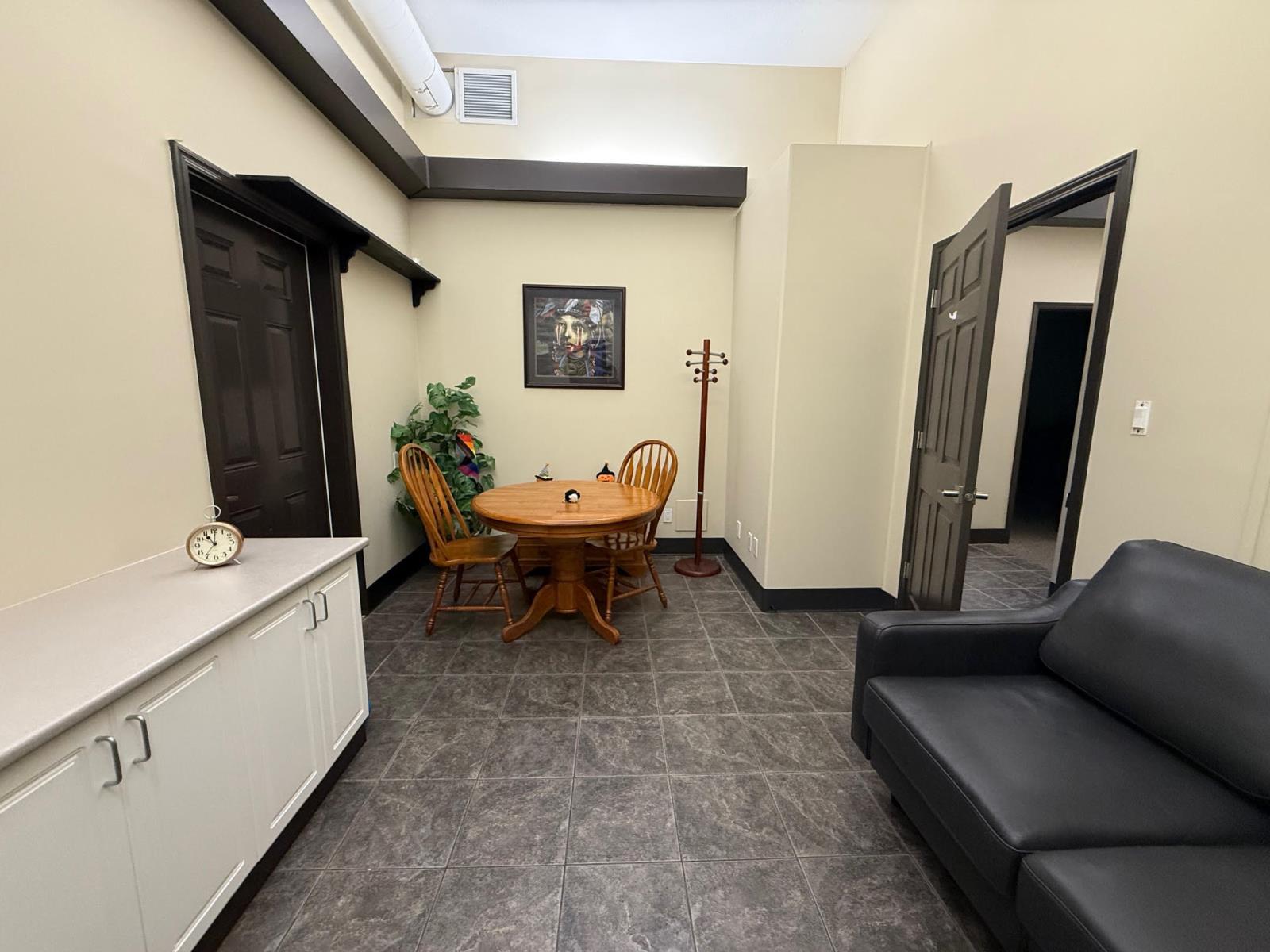 30 35 Boulder Blvd, Stony Plain, AB