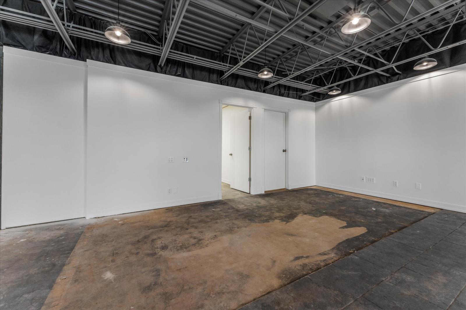 10041 81 Ave Nw, Edmonton, AB