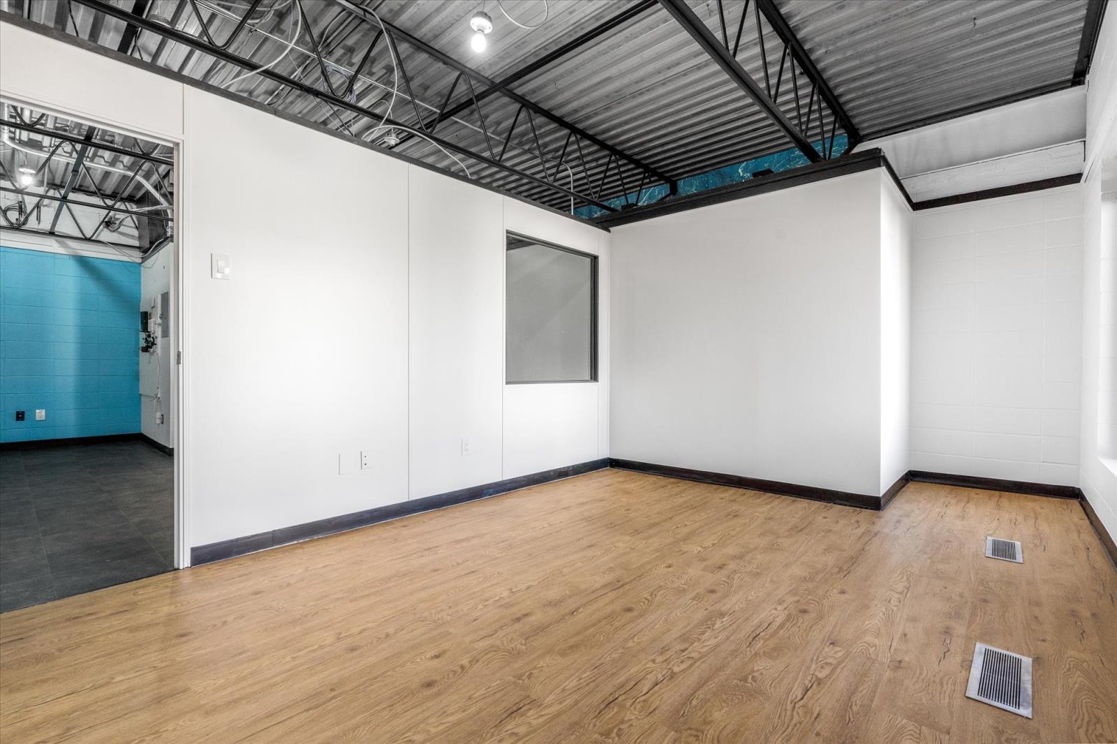 10041 81 Ave Nw, Edmonton, AB